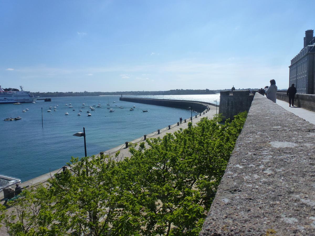 Camping La Touesse Saint-Lunaire Exterior foto